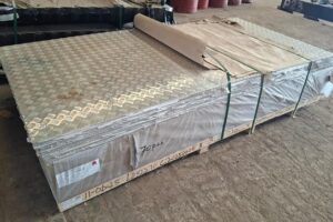 I.2.14 Lantai kerja kamar mesin dengan pelat kembang